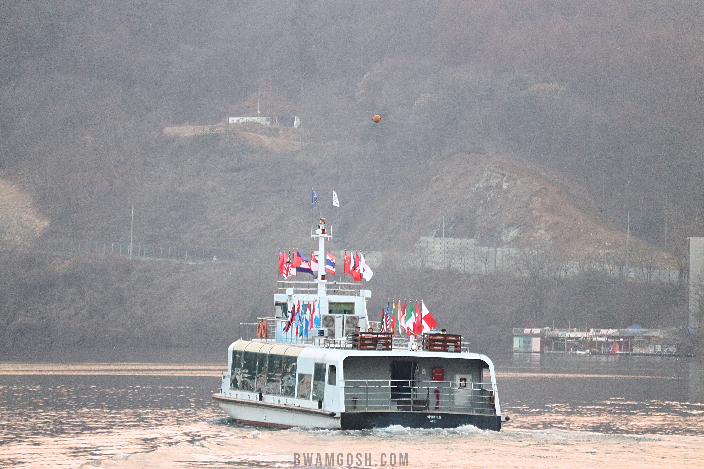 The ferry heads to Nami Island